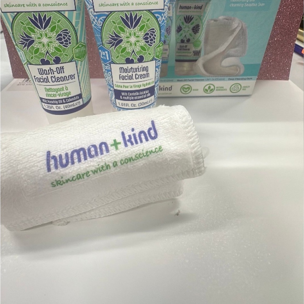 Humankind travel essential set: day/night cream cleansers & washcloth: NIB